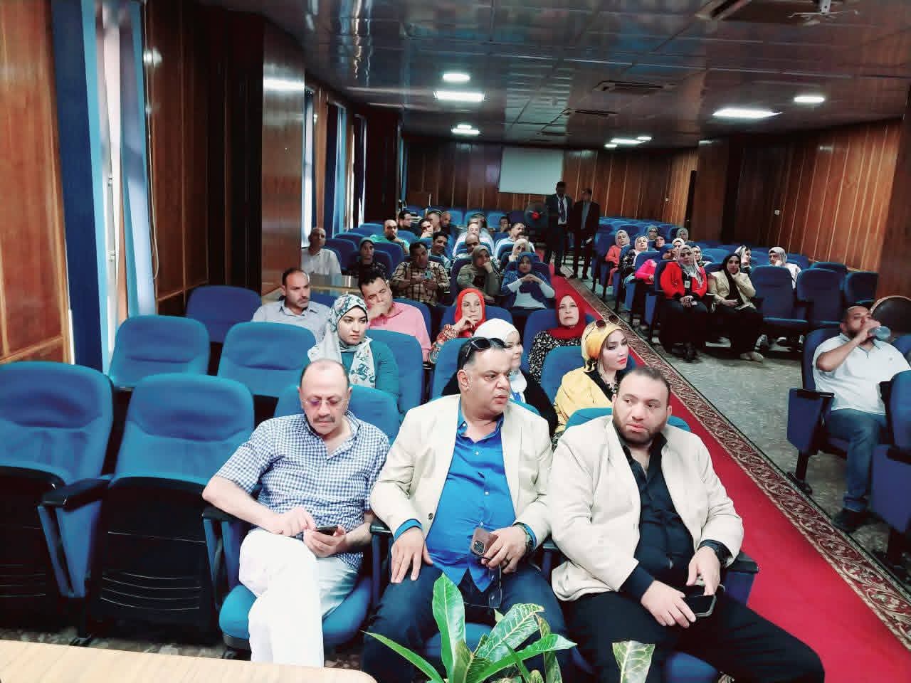 تنظيم ورشة عمل للتعريف بالهوية البصرية لجامعة المنصورة، بقطاع المستشفيات والمراكز الطبية